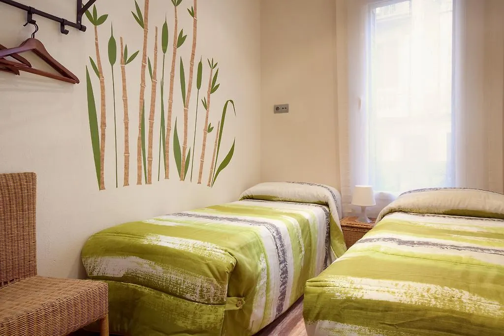 Apbcn Gracia Apartman Barcelona 0*,
